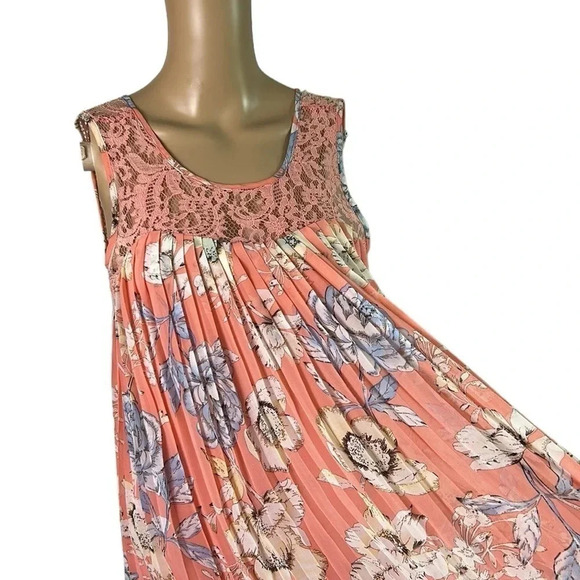She  & Sky dress,silk,halter,plisse,lace,floral flounce,summer dress,boho,event - Picture 5 of 15